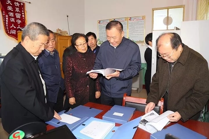 牛存山在讲话中对各位领导的到来表示热烈欢迎,向长期以来对岚县慈善